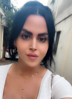 queen annabelle - Transsexual escort in Beirut Photo 28 of 30