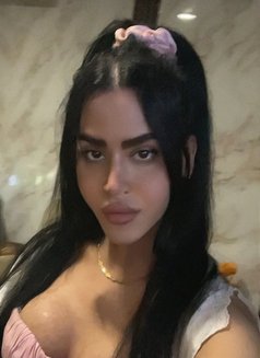 queen annabelle - Transsexual escort in Beirut Photo 23 of 30