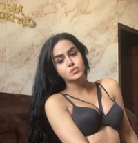 queen annabelle - Transsexual escort in Beirut Photo 30 of 30