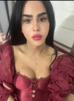 queen annabelle - Transsexual escort in Beirut Photo 30 of 30