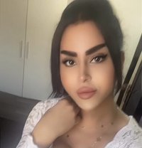 queen annabelle - Transsexual escort in Beirut Photo 28 of 30