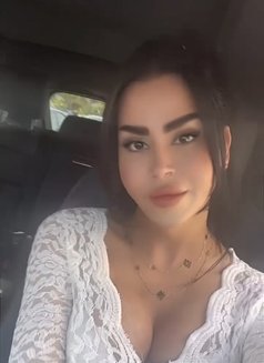 queen annabelle - Transsexual escort in Beirut Photo 25 of 30