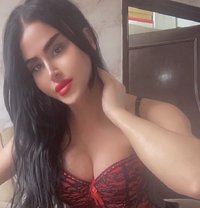 queen annabelle - Transsexual escort in Beirut Photo 23 of 30