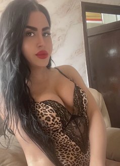 queen annabelle - Transsexual escort in Beirut Photo 26 of 30