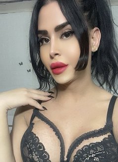 queen annabelle - Transsexual escort in Beirut Photo 24 of 30