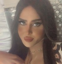 queen annabelle - Transsexual escort in Beirut Photo 25 of 26