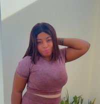 Queen - escort in Doha