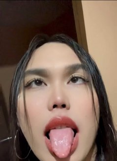 Queen Bee - Transsexual escort in Cebu City Photo 18 of 18