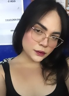 Queen Carly - Transsexual escort in Manila Photo 21 of 22