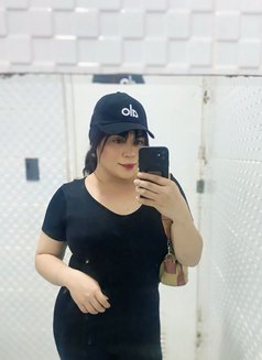 Queen Carly - Acompañantes transexual in Manila Photo 23 of 23
