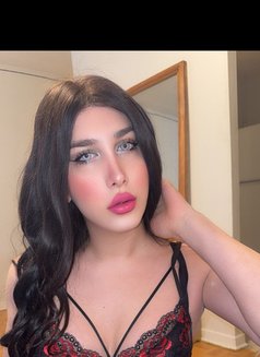 Queen Dana - Acompañantes transexual in Windsor Photo 6 of 9