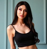 Queen Diana from Moscow big dick🇷🇺 - Transsexual escort in Al Manama