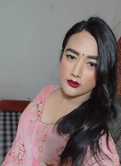 Queen Diva - Transsexual escort in Gurgaon Photo 1 of 9
