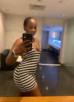 Queen, Best African Escort - escort in Kolkata Photo 2 of 5