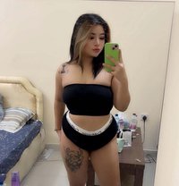 Queen - escort in Muscat