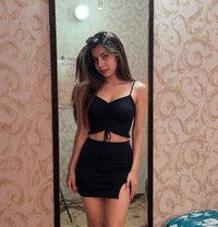 Queen - escort in New Delhi