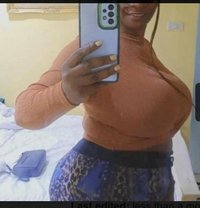 Queen Essy - puta in Bangkok