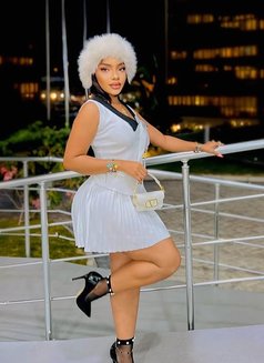 Queen - escort in Ahmedabad Photo 3 of 11