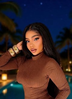 Queen - escort in Ahmedabad Photo 4 of 11