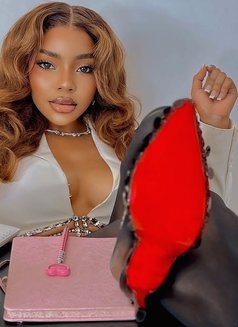 Queen - escort in Ahmedabad Photo 6 of 11