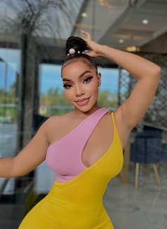 Queen - escort in Ahmedabad Photo 9 of 11