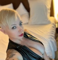 Queen Eva - Pornsex & Mistress - escort in Dubai