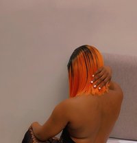 Queen - escort in Cairo