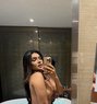 Queen Gia - Transsexual escort in Mumbai Photo 7 of 10