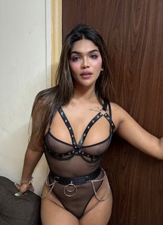 Queen Gia - Transsexual escort in Mumbai Photo 10 of 10