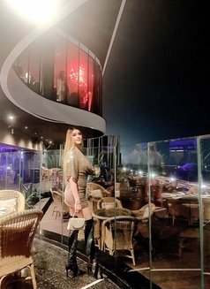 QUEEN GODDESS NATASHA - Transsexual escort in Abu Dhabi Photo 18 of 18