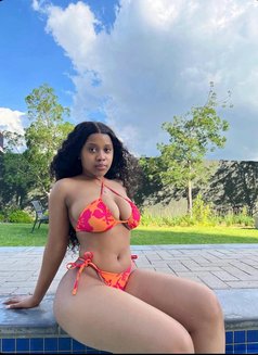 Queen - escort in Ahmedabad Photo 1 of 7