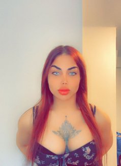 اQueen Judy of Arabia - Transsexual escort in Vancouver Photo 11 of 14