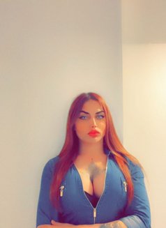 اQueen Judy of Arabia - Transsexual escort in Vancouver Photo 12 of 14
