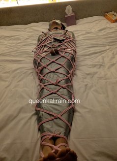 Queen Kali Rain - Dominadora in Manila Photo 16 of 16