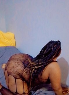 Queen - puta in Cairo Photo 1 of 4