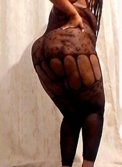 Queen - puta in Cairo Photo 4 of 4