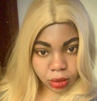 Queen - escort in Muscat