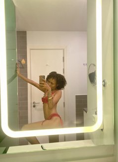 Queen - puta in Nairobi Photo 7 of 10