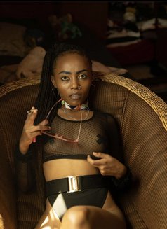 Queen - puta in Nairobi Photo 10 of 10