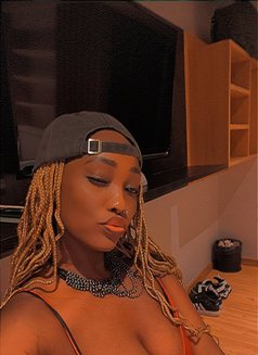 Queen - puta in Pattaya Photo 4 of 5