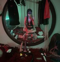 Queen (Lady Mistress ) - dominatrix in Al Manama Photo 11 of 12