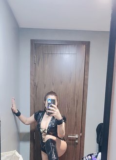 Queen (Lady Mistress ) - dominatrix in Al Manama Photo 7 of 13