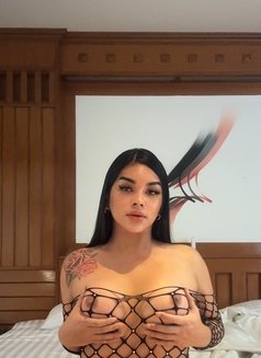 QUEEN LEEHLA VERSATILE JUST ARRIVED - Transsexual escort in Phuket Photo 26 of 30