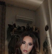 Queen LILITH - Transsexual escort in Beirut Photo 13 of 13