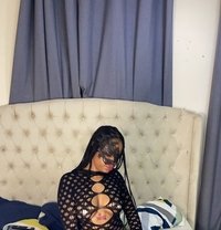 Queen linda - escort in Al Ain