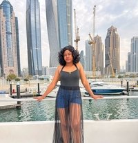 Queen linda - escort in Al Ain