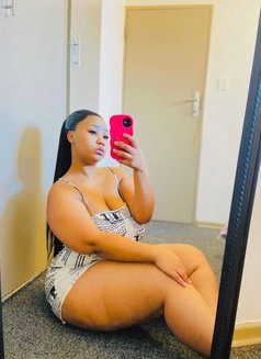 Queen Love - escort in Muscat Photo 1 of 4