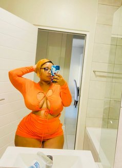 Queen Love - escort in Muscat Photo 2 of 4