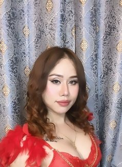 Queen Lucy (visitor) - Transsexual escort in New Delhi Photo 19 of 28