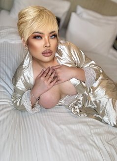 Queen Masha BIG Load Thai mix Iran - Transsexual escort in Abu Dhabi Photo 5 of 19